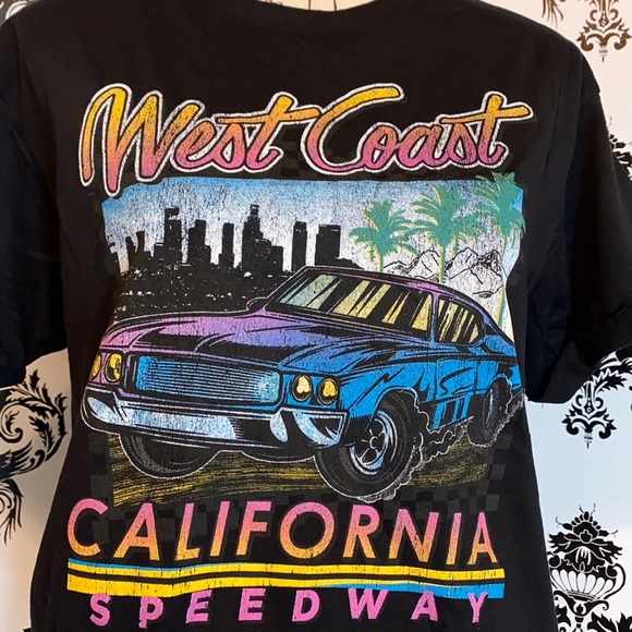 🍀 NWT! West Coast California Crop Top Tee! - Picture 3 of 7